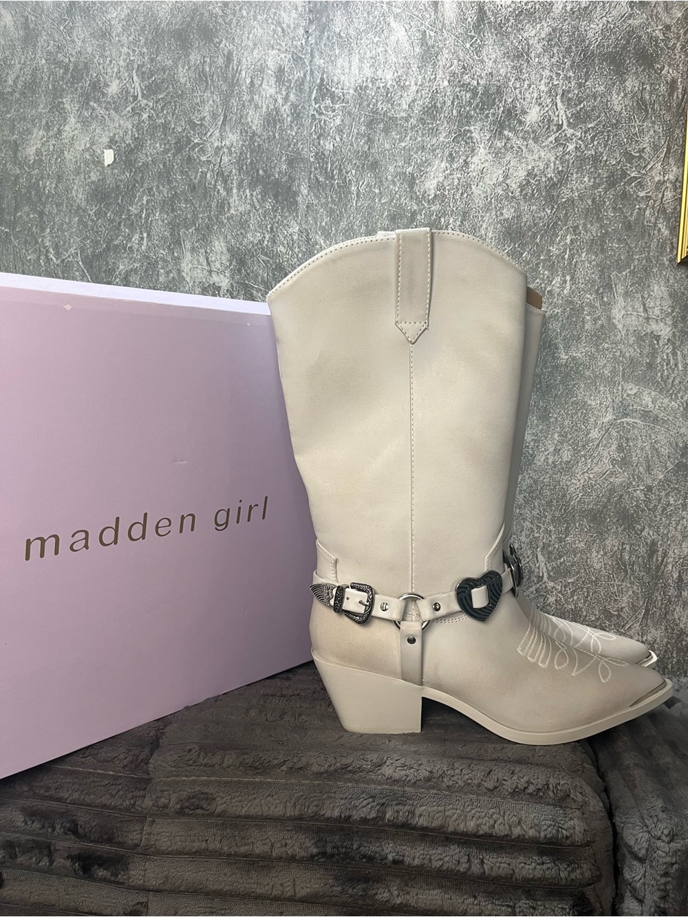 Madden Girl Women’s Cream Distressed Western Heart Harness Boot